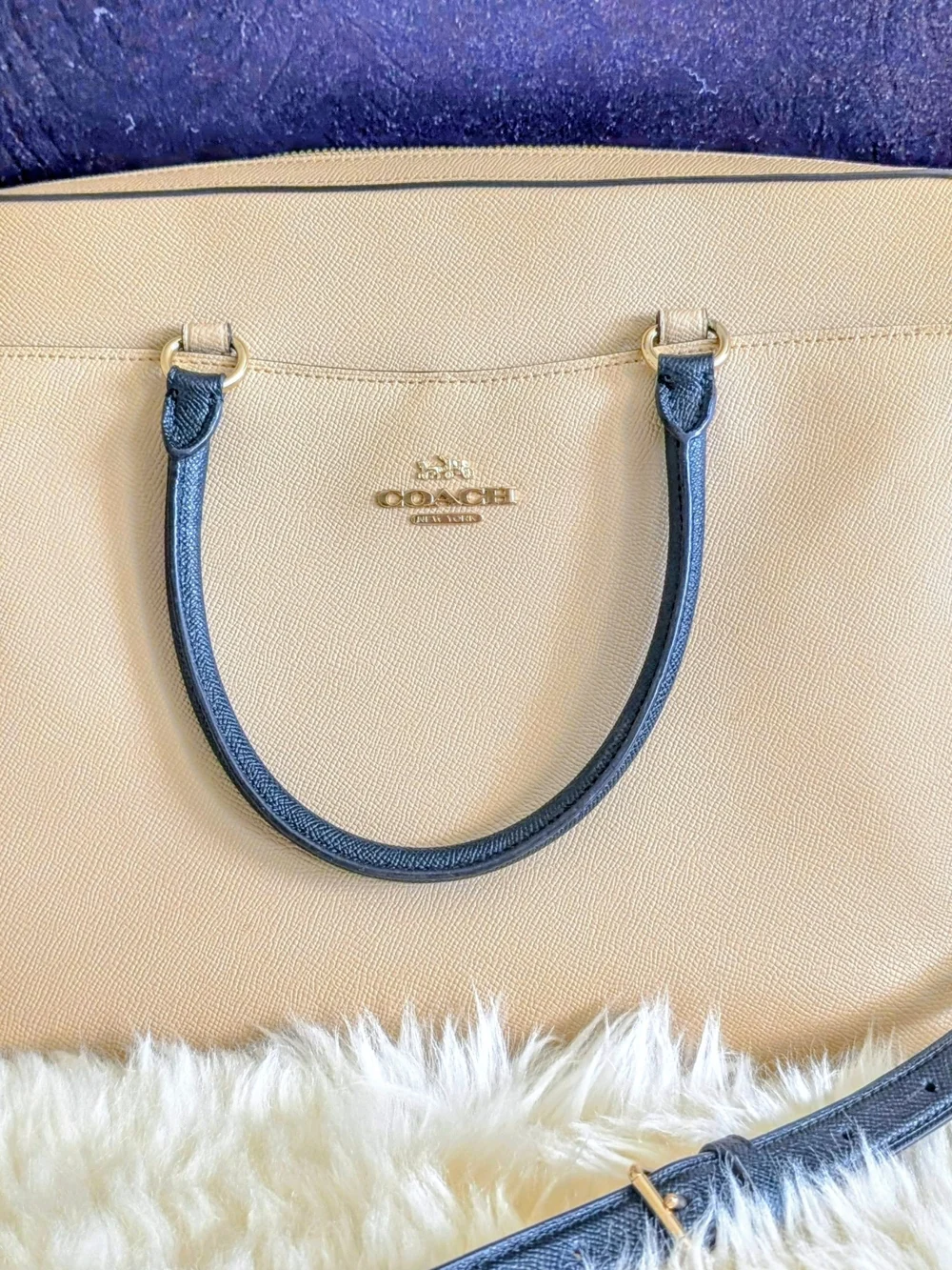 VGUC COACH Tan Laptop/Tote Bag with Black Handles